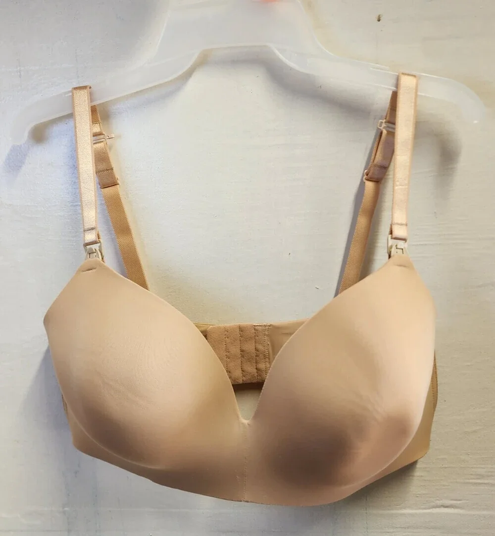 NWOT Auden Women Beige Wireless Lightly Line Nursing Bra Adjustable Straps 38DDD